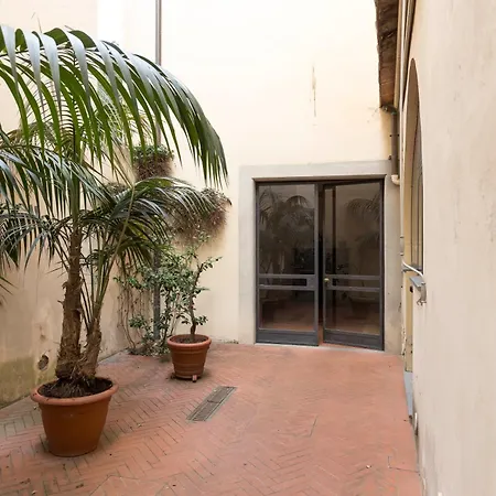 Santa Croce Cozy Duplex Apartment